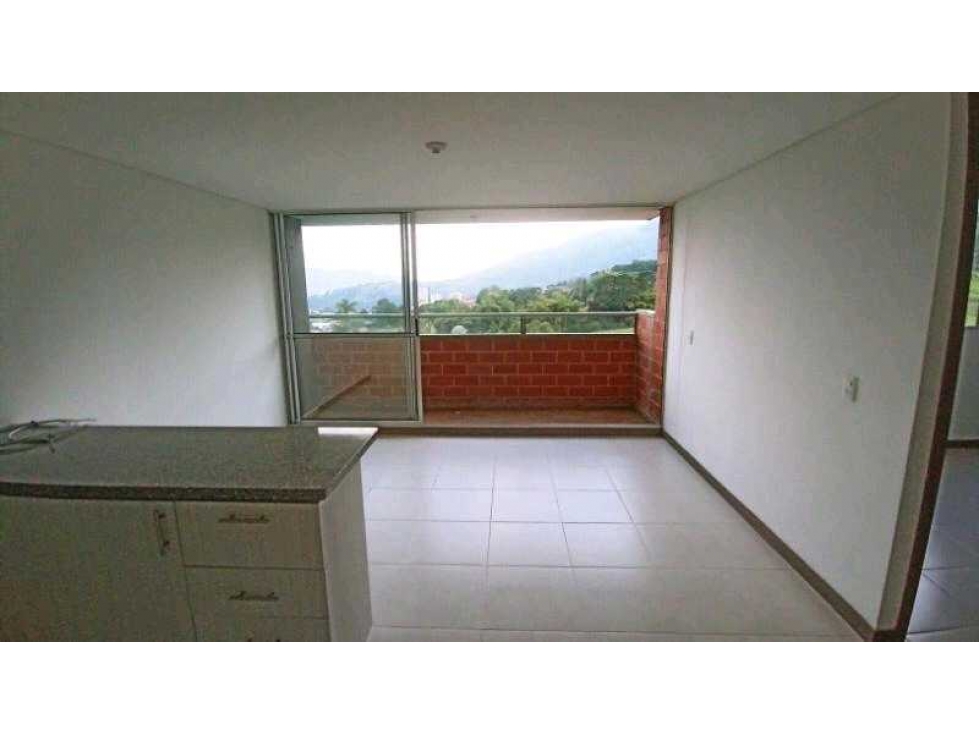 Apartamento en venta en La Estrella, sector La Ferrería. — foto 2