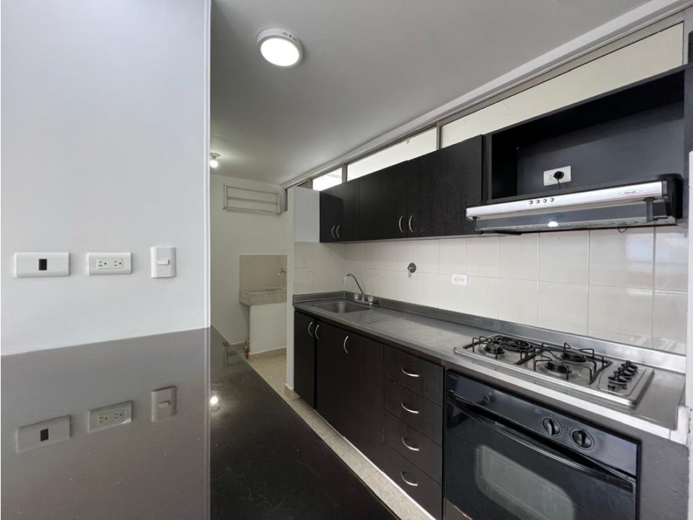 APARTAMENTO EN VENTA EN LA LOMA DE LOS BERNAL — foto 4