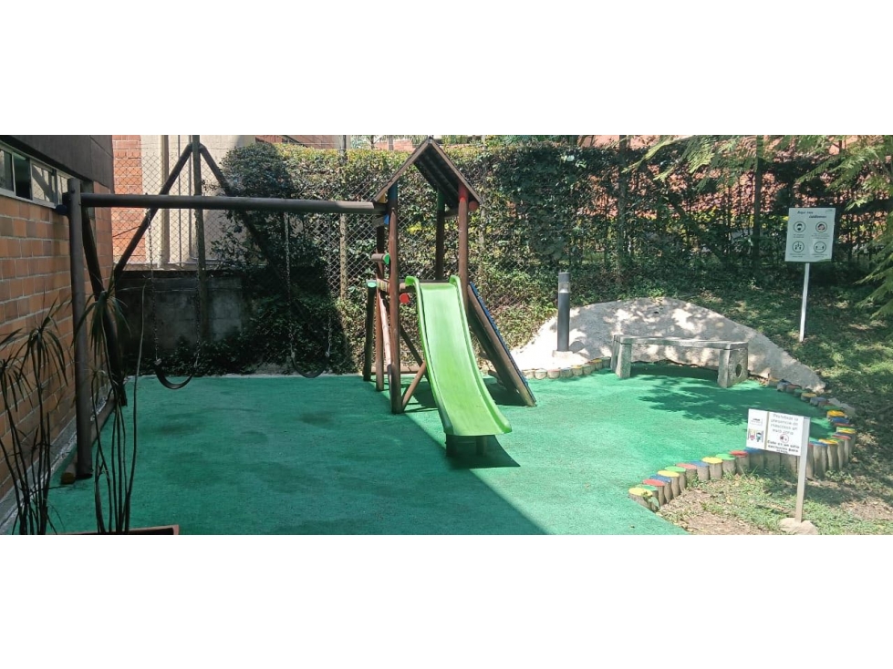 APARTAMENTO EN VENTA EN LA LOMA DE LOS BERNAL — foto 2