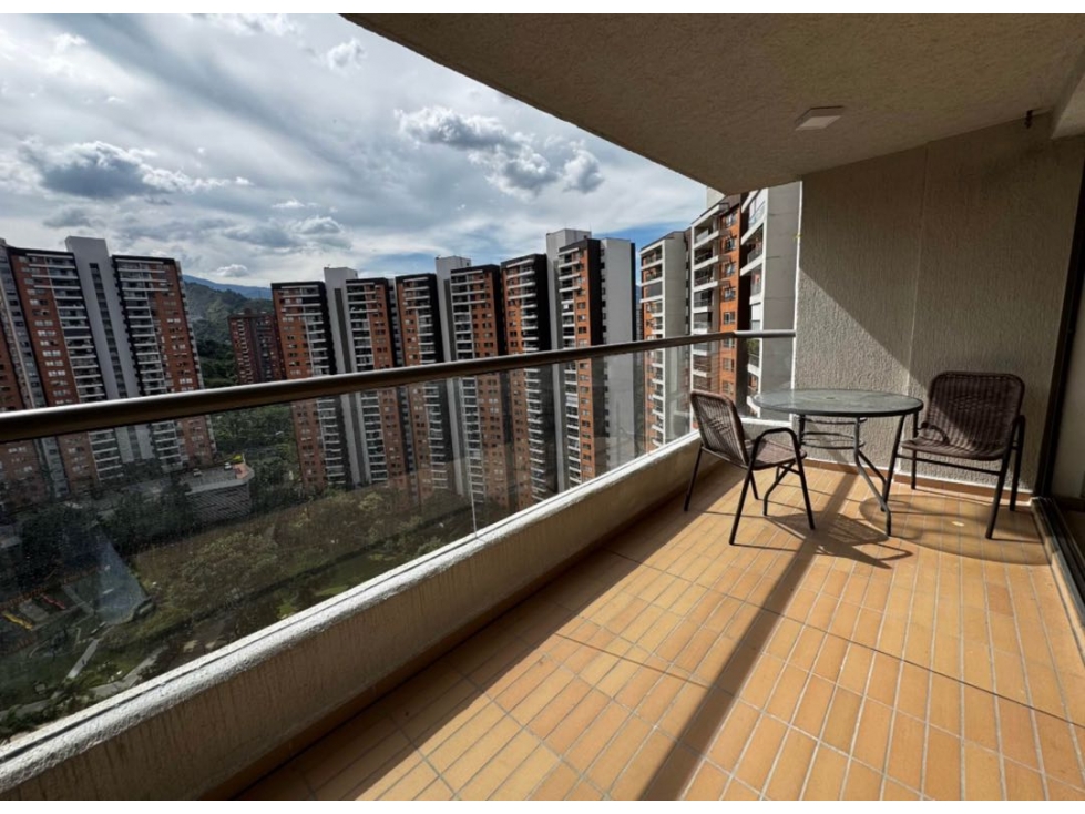 APARTAMENTO EN VENTA EN LA LOMA DE LOS BERNAL — foto 5