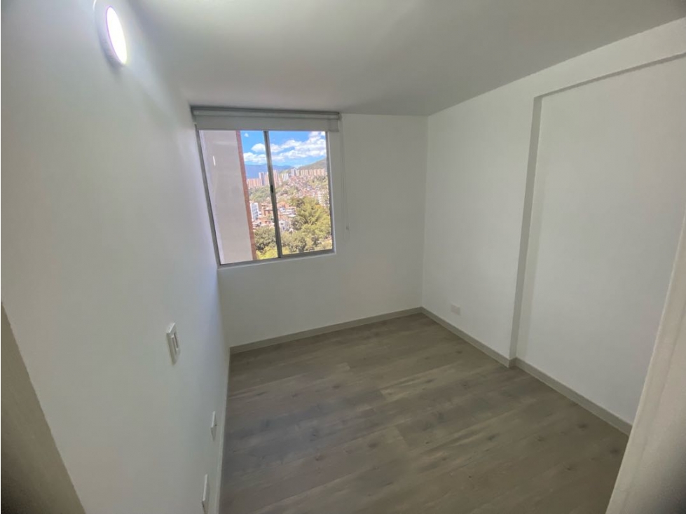 Apartamento en venta en la Loma de los Bernal — foto 4