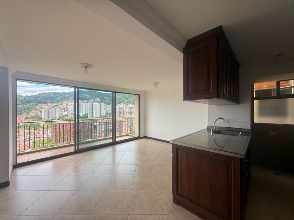 APARTAMENTO EN VENTA EN LA LOMA DE LOS BERNAL . — foto 2