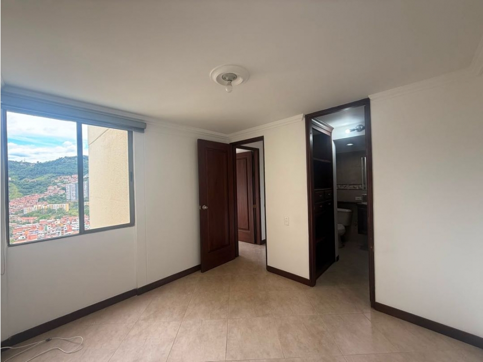 APARTAMENTO EN VENTA EN LA LOMA DE LOS BERNAL . — foto 5