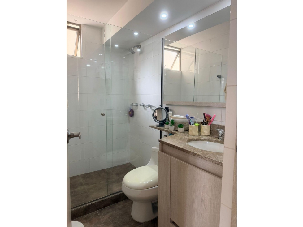 APARTAMENTO EN VENTA EN LA LOMA DE LOS BERNAL — foto 4