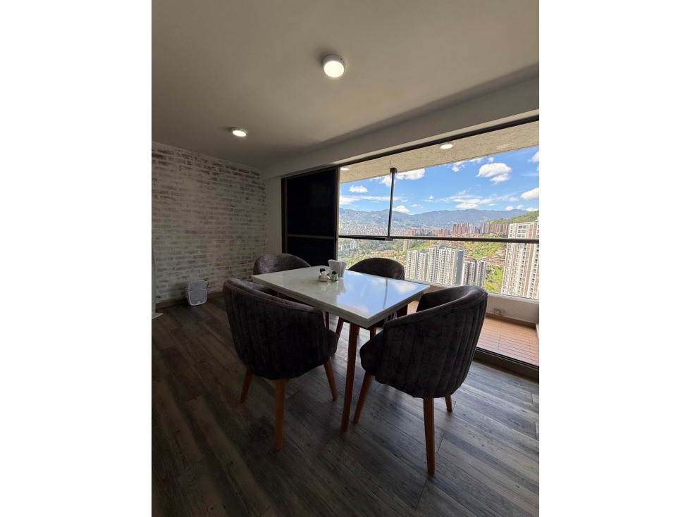 APARTAMENTO EN VENTA EN LA LOMA DE LOS BERNAL — foto 2