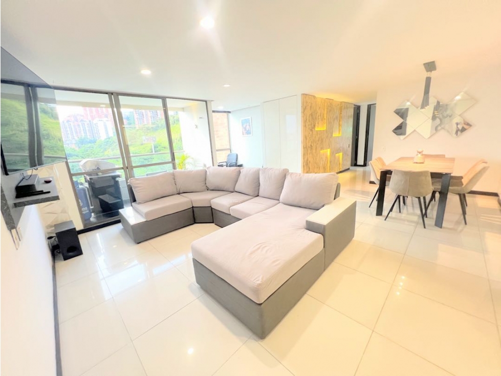 Apartamento en venta en la loma del encierro en el poblado, Medellin