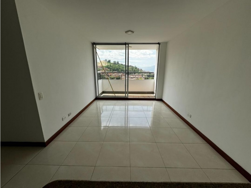 APARTAMENTO EN VENTA EN LA LOMA DE LOS BERNAL
