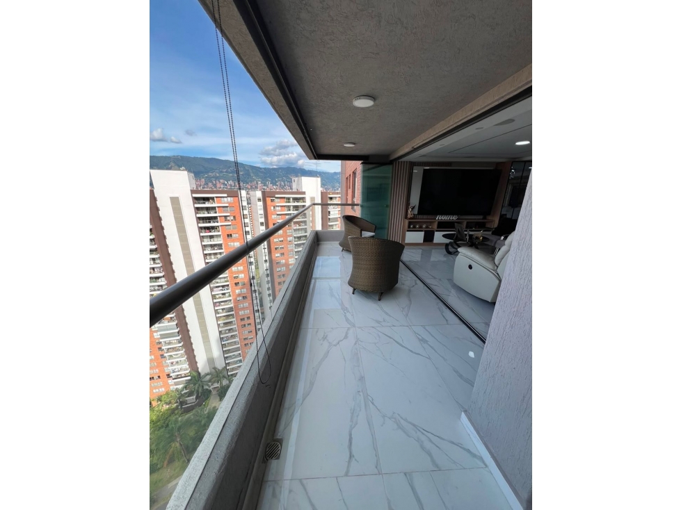APARTAMENTO EN VENTA EN LA LOMA DE LOS BERNAL — foto 2