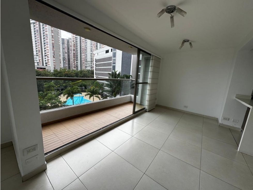APARTAMENTO EN VENTA EN LA LOMA DE LOS BERNAL