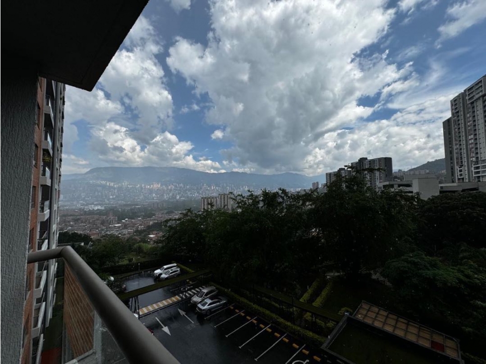 APARTAMENTO EN VENTA EN LA LOMA DE LOS BERNAL — foto 5