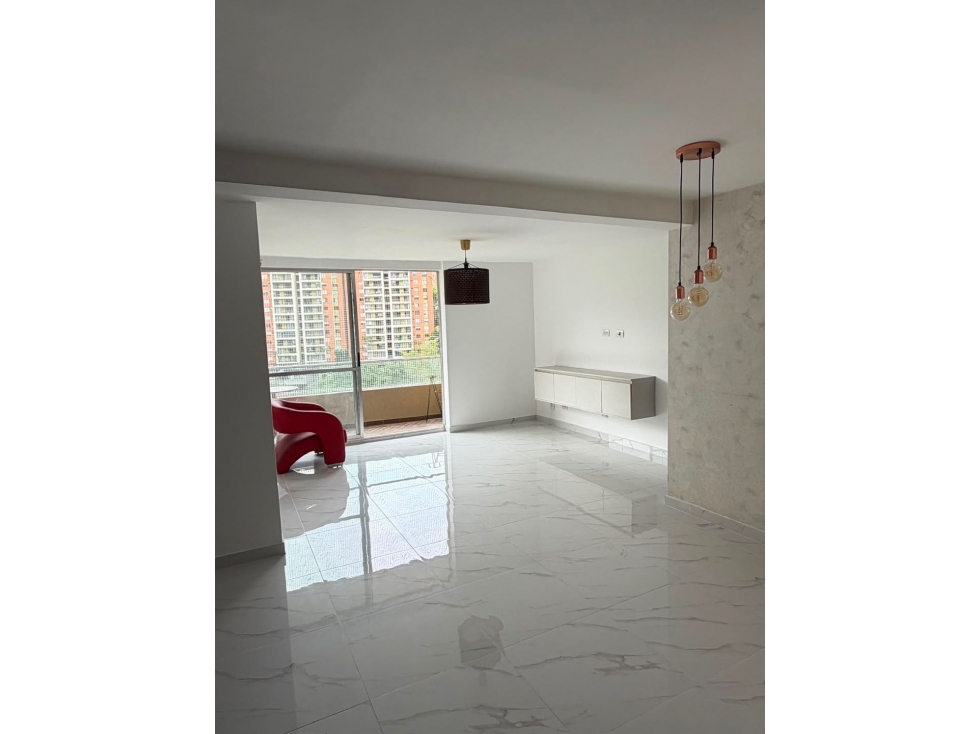 APARTAMENTO EN VENTA EN LA LOMA DE LOS BERNAL — foto 2