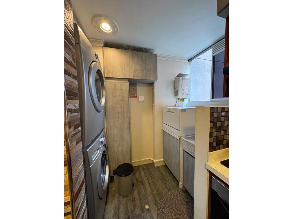 APARTAMENTO EN VENTA EN LA LOMA DE LOS BERNAL — foto 4