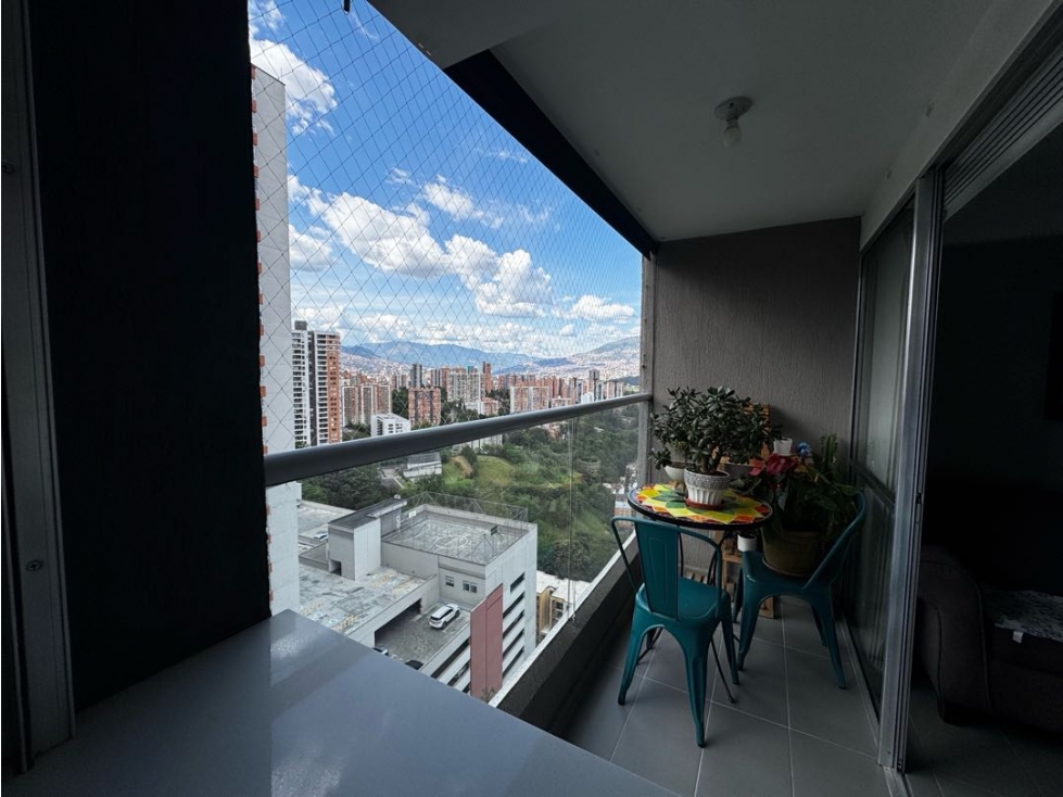 APARTAMENTO EN VENTA EN LA LOMA DE LOS BERNAL — foto 3