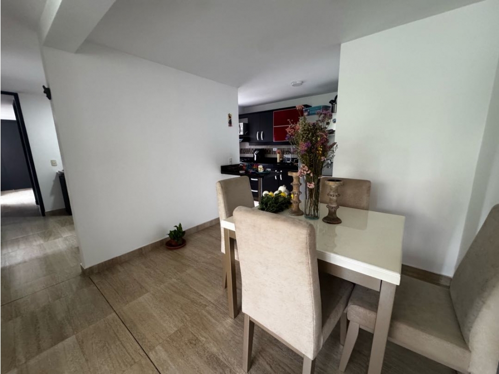 APARTAMENTO EN VENTA EN LA LOMA DE LOS BERNAL — foto 3