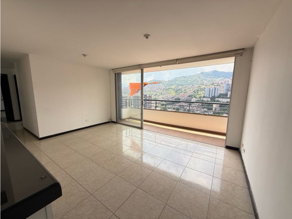 Apartamento en venta en La Loma de los Bernal