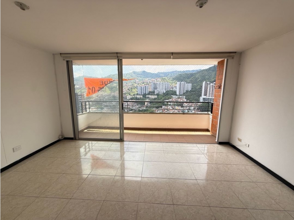 Apartamento en venta en La Loma de los Bernal — foto 2