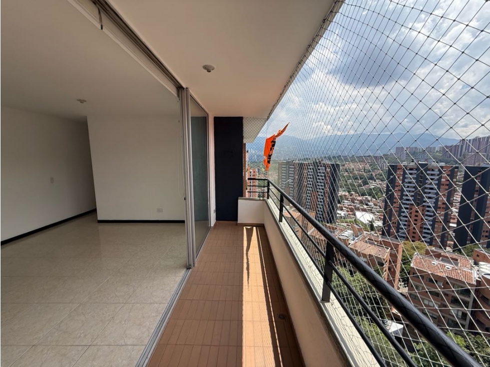Apartamento en venta en La Loma de los Bernal — foto 4