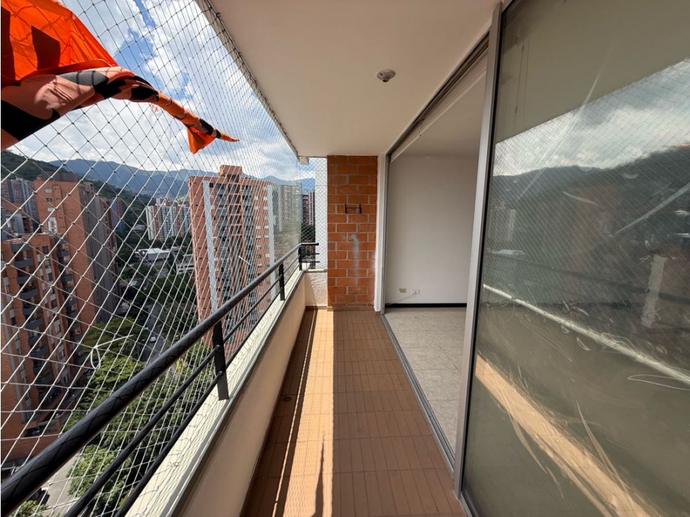 Apartamento en venta en La Loma de los Bernal — foto 5