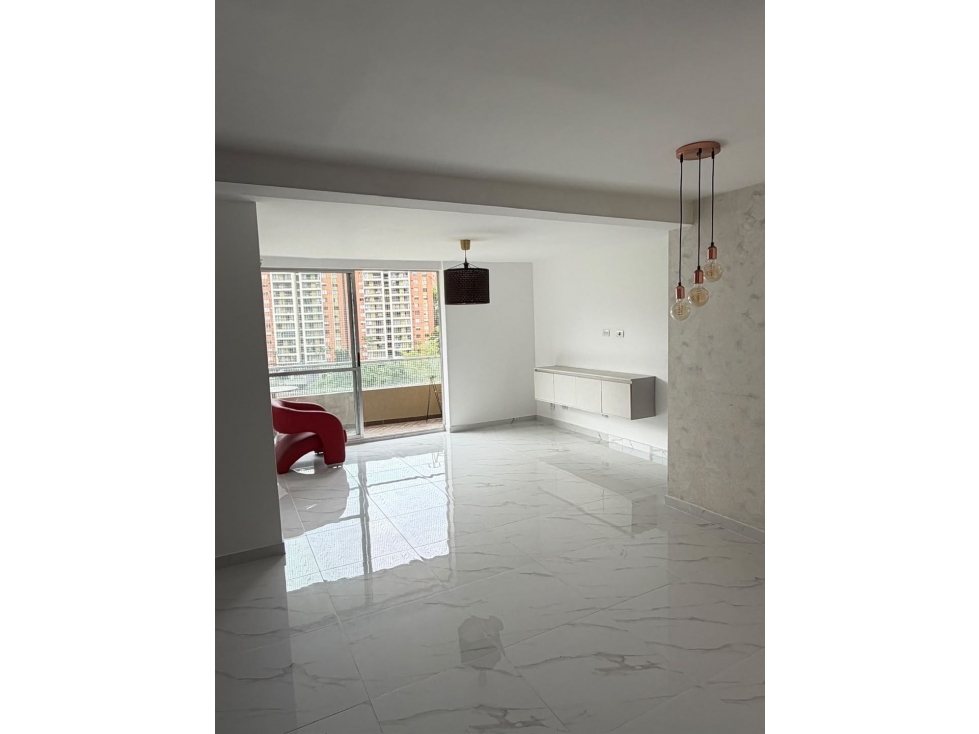 APARTAMENTO EN VENTA EN LA LOMA DE LOS BERNAL - 1