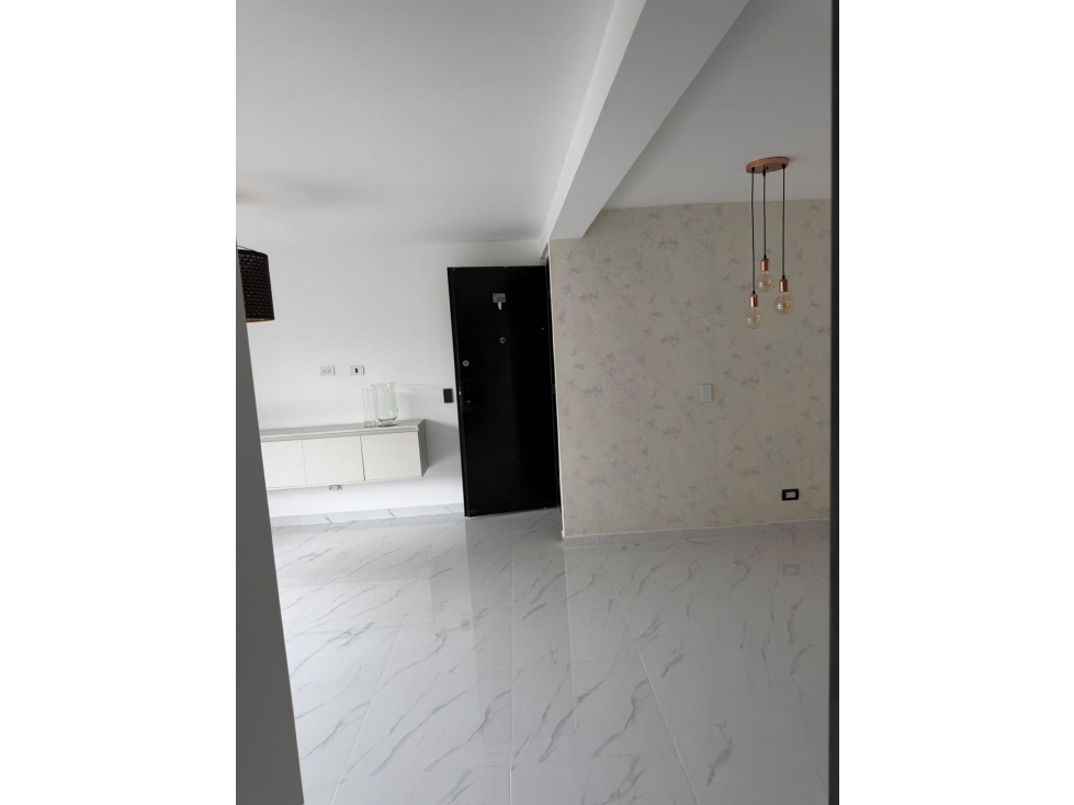 APARTAMENTO EN VENTA EN LA LOMA DE LOS BERNAL - 3