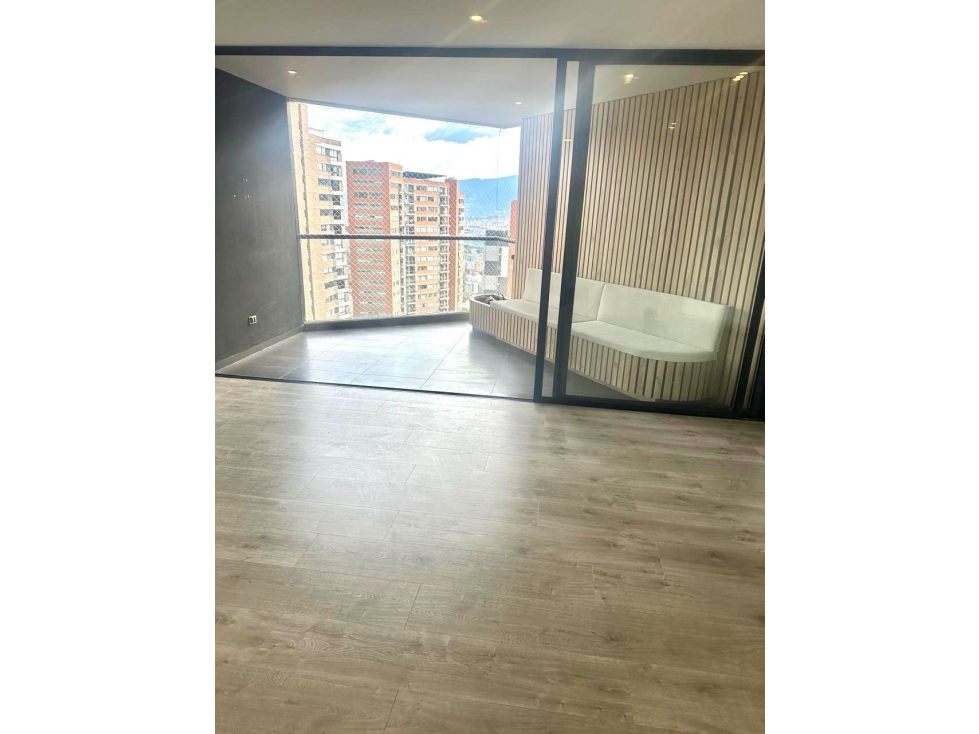 APARTAMENTO EN VENTA EN LAS PALMAS EL POBLADO. Excelente precio. — foto 6