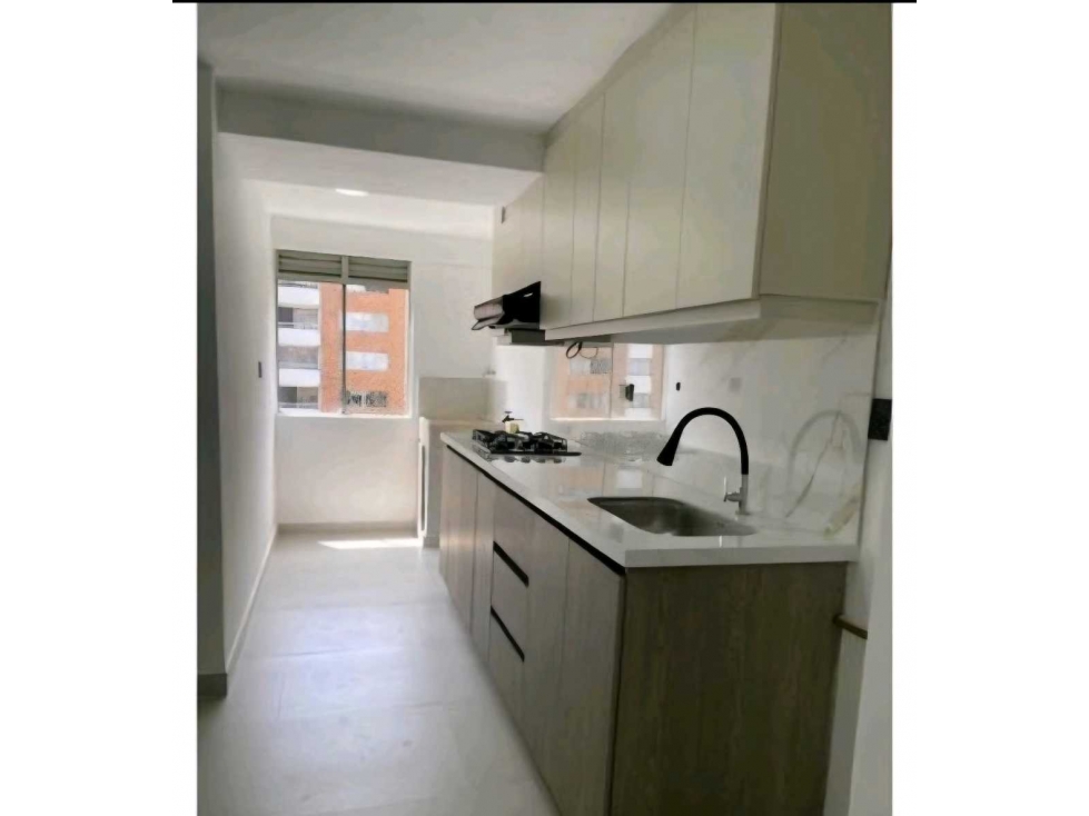 APARTAMENTO EN VENTA EN LAURELES SANTA TERESITA - 2