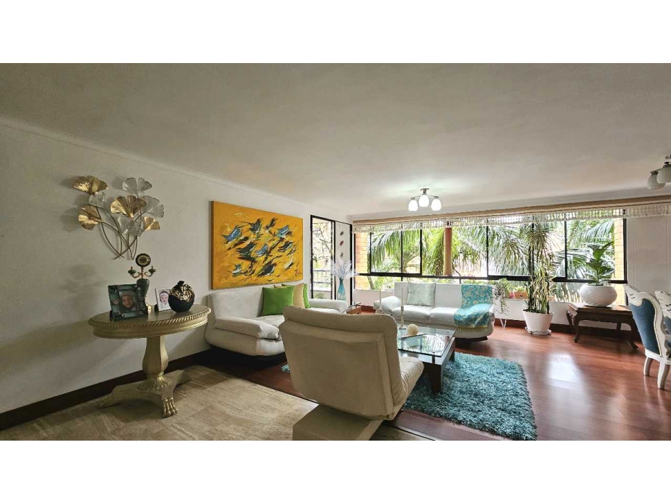 Apartamento de 192m² con 4 Hab + Estudio en Venta en Laureles — foto 5