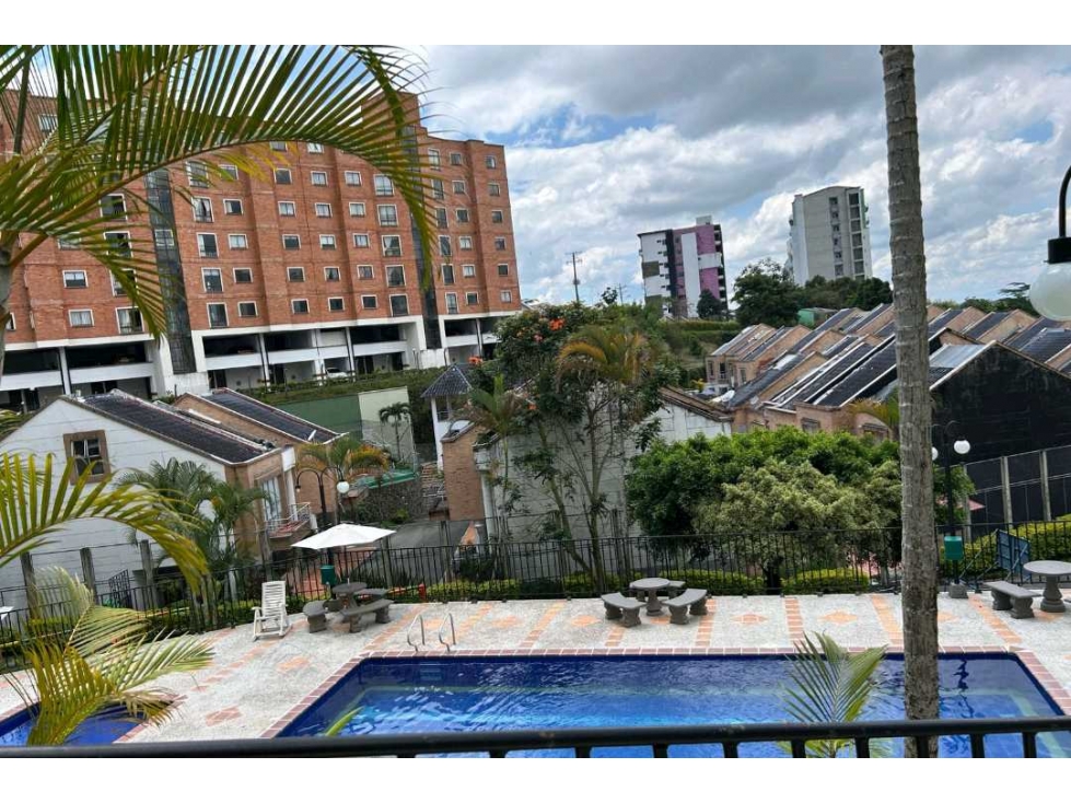 Apartamento en venta en Laureles con piscina, zona social sin ascensor — foto 6