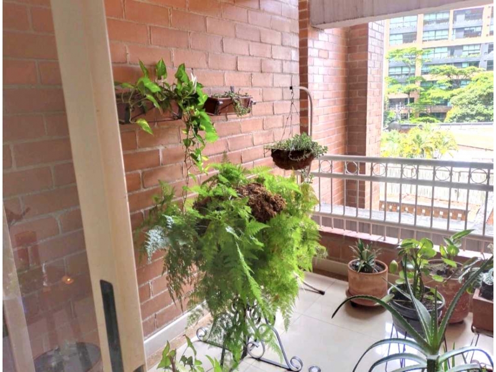 APARTAMENTO EN VENTA EN LAURELES MEDELLIN ANTIOQUIA — foto 3