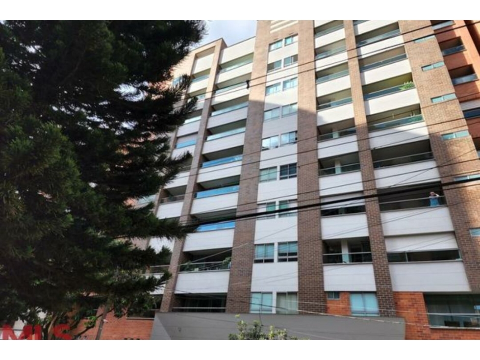 Apartamento en venta en Laureles, Medellín
