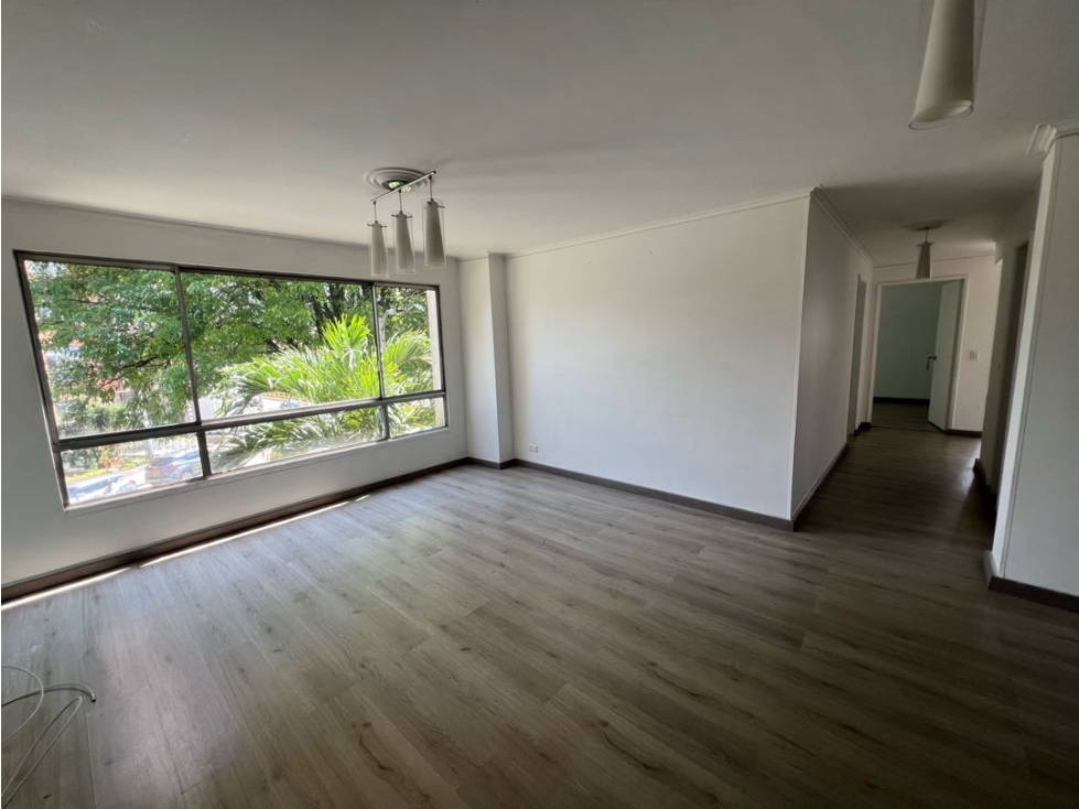 Apartamento en venta en Laureles Bulerias la 33