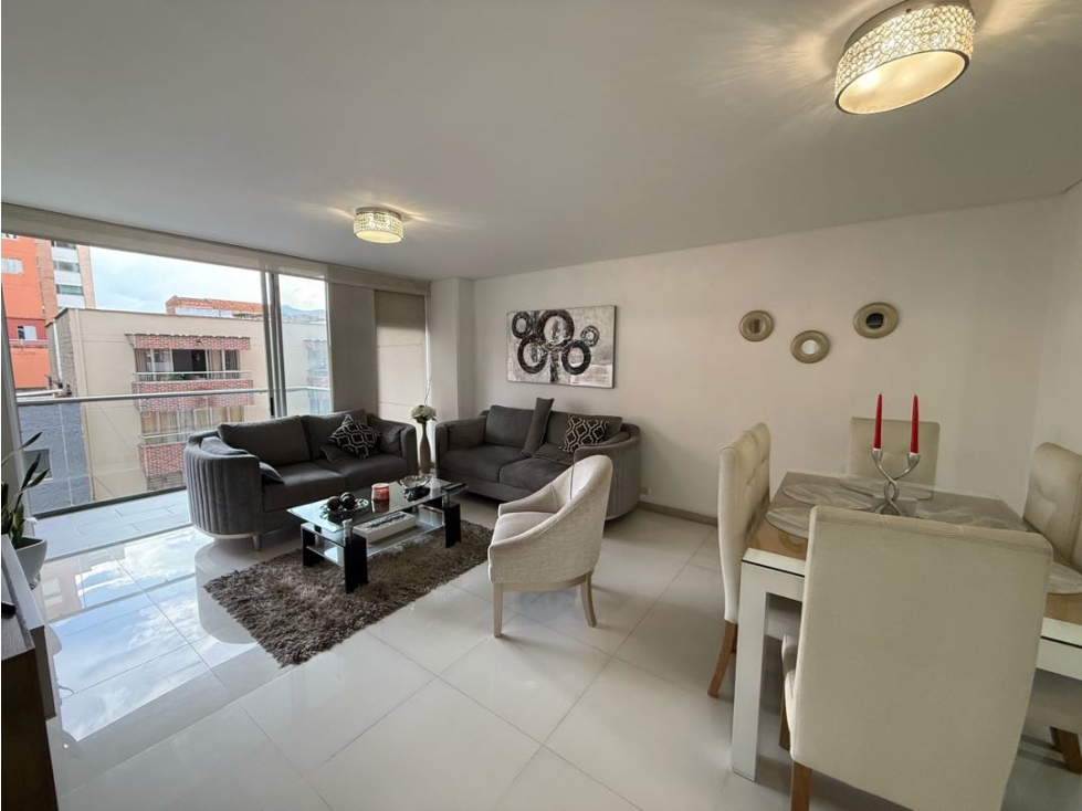 Apartamento en venta en Laureles