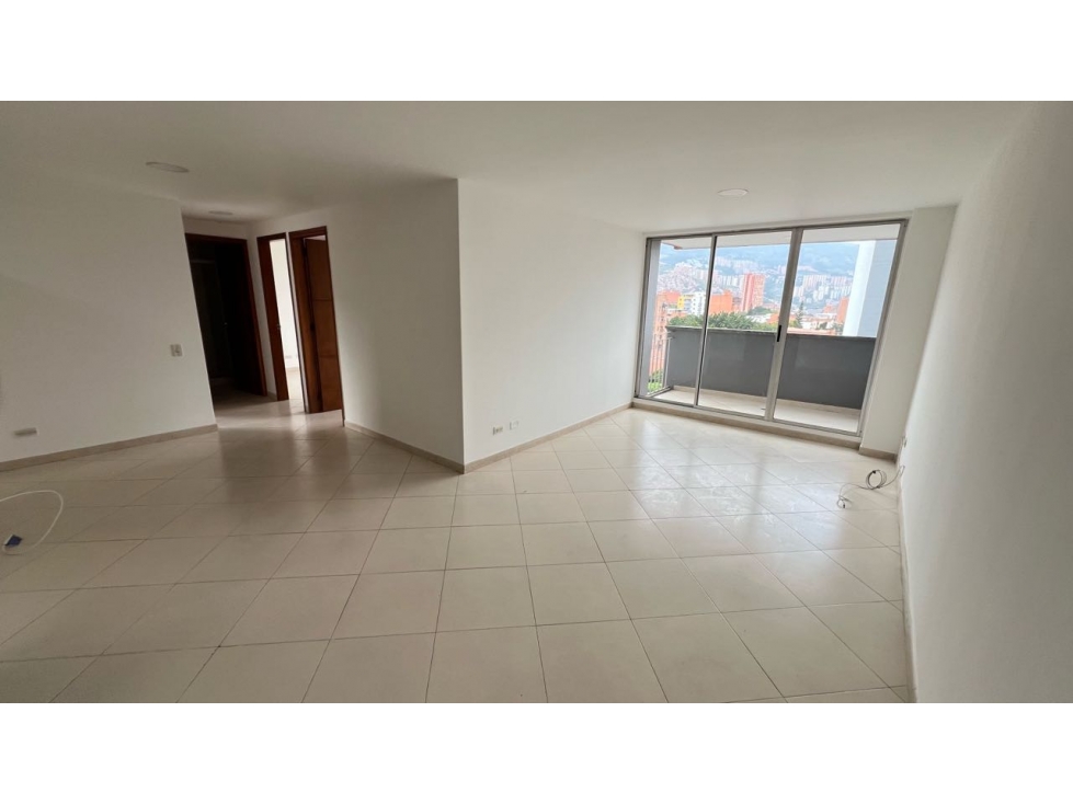 APARTAMENTO EN VENTA EN LAURELES LA CASTELLANA