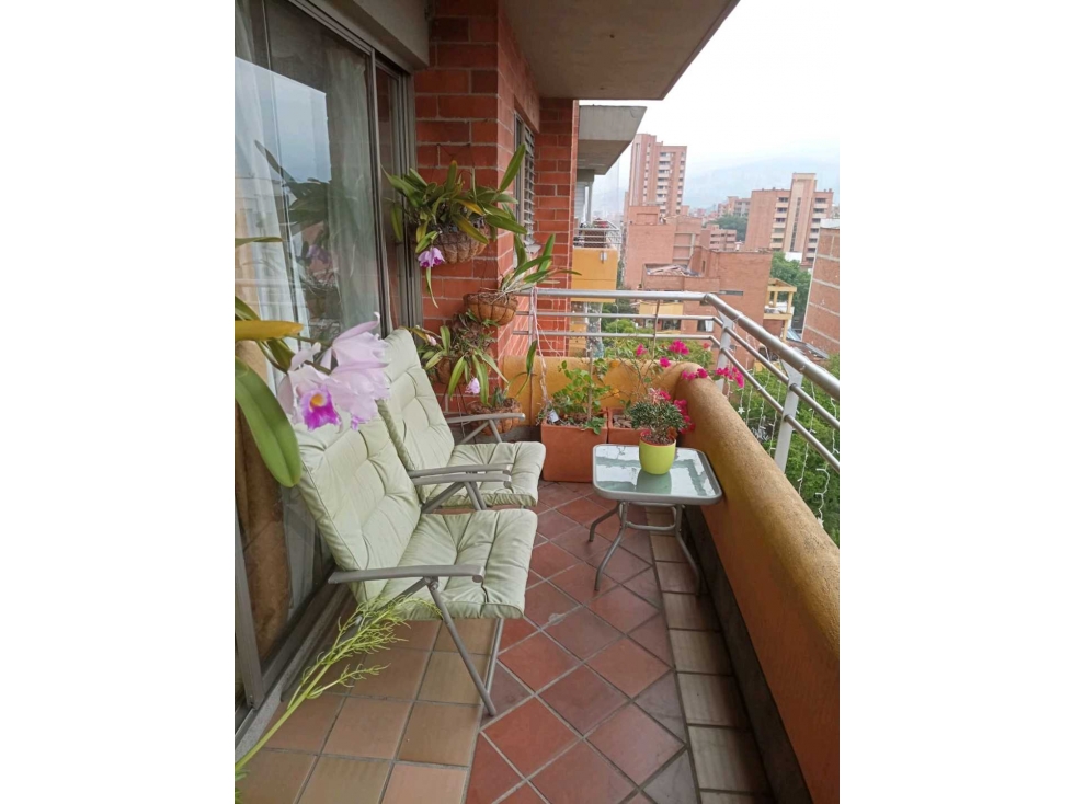 Apartamento En Venta En Laureles
