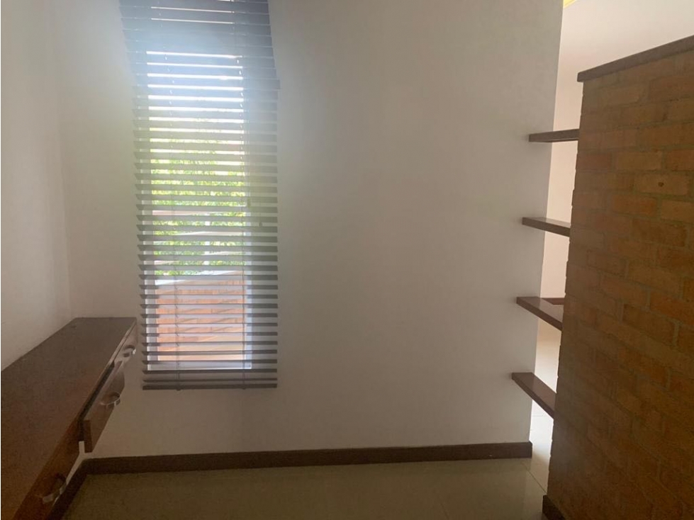 Apartamento en venta en Laureles la Castellana — foto 2