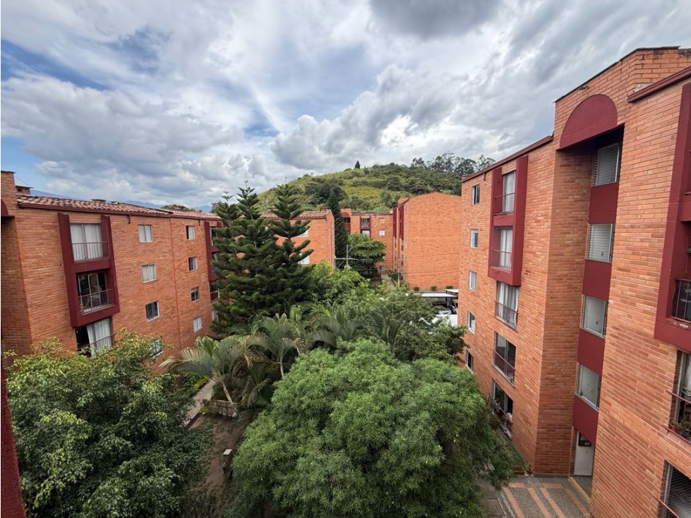 Apartamento en venta en Laureles (La Almeria) — foto 3