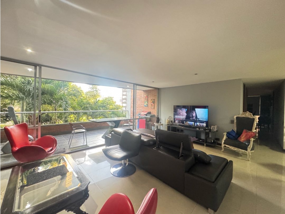 Apartamento en venta en Loma Benedictinos Envigado amplios espacios — foto 3