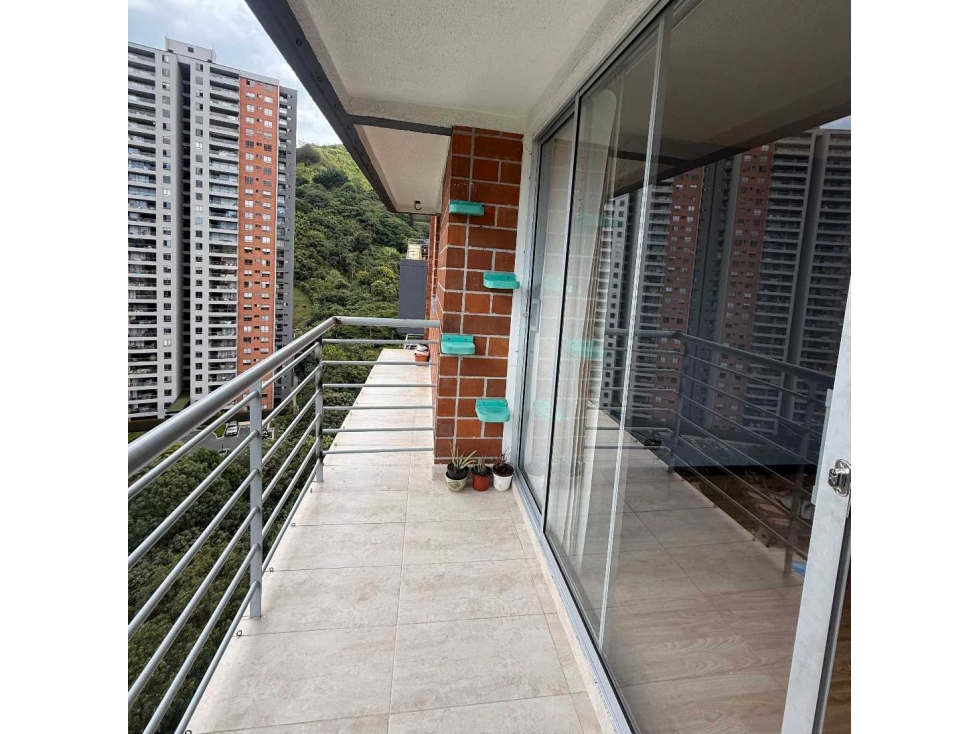Apartamento En Venta En Loma De Los Bernal — foto 3