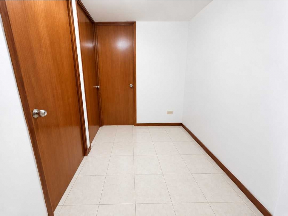APARTAMENTO EN VENTA EN LOS COLORES — foto 4