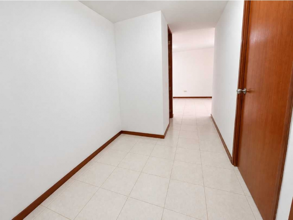 APARTAMENTO EN VENTA EN LOS COLORES — foto 5