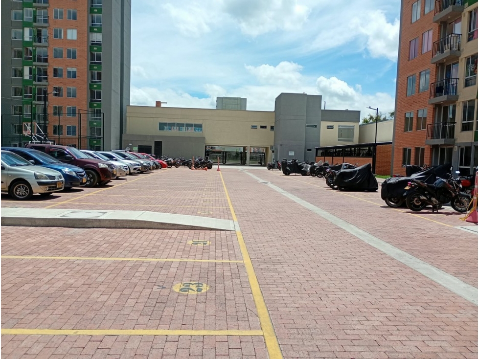 Apartamento en venta en Madrid, Verde Pino 3 alcobas — foto 3
