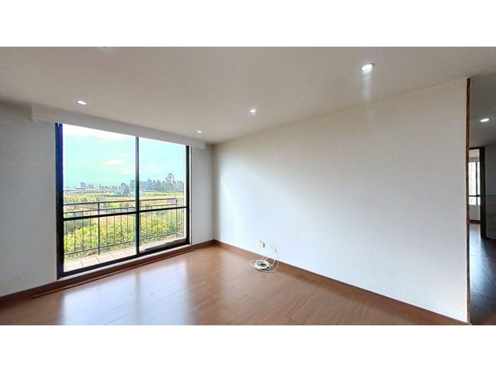Apartamento en venta en Madrid, Pampa 3 alcobas