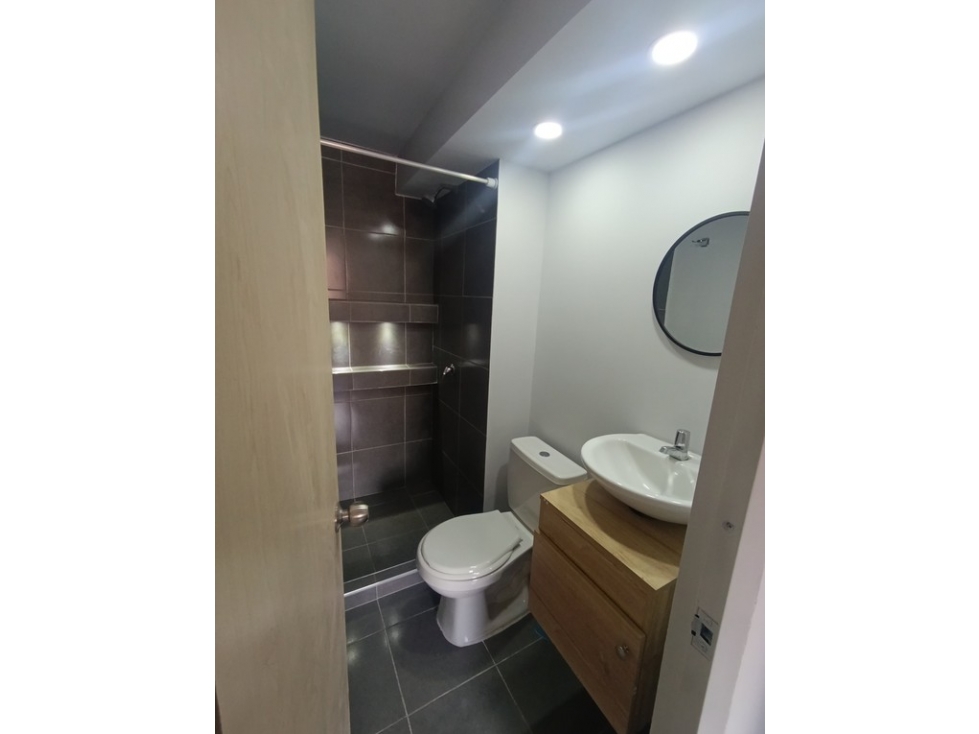 Apartamento en venta en Madrid, La Fontana 4 3 alcobas
