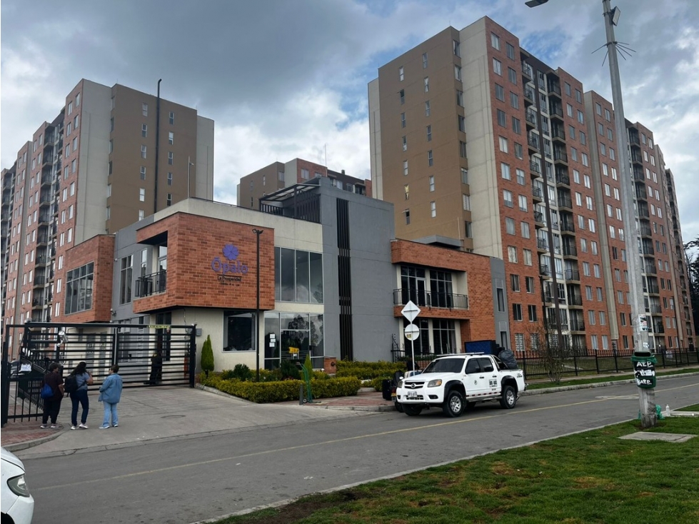 Apartamento en venta en Madrid, Opalo 3 alcobas
