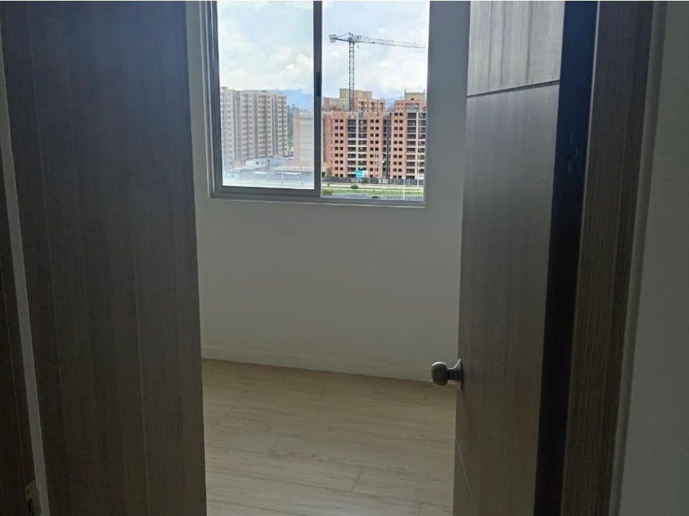Apartamento en venta en Madrid, Azul Club Celeste 3 alcobas — foto 2