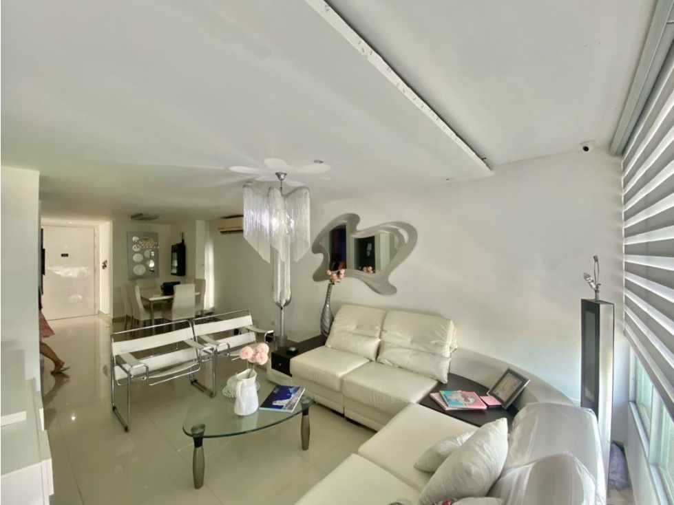 Apartamento en venta en Manga con 2 alcobas y patio privado — foto 3
