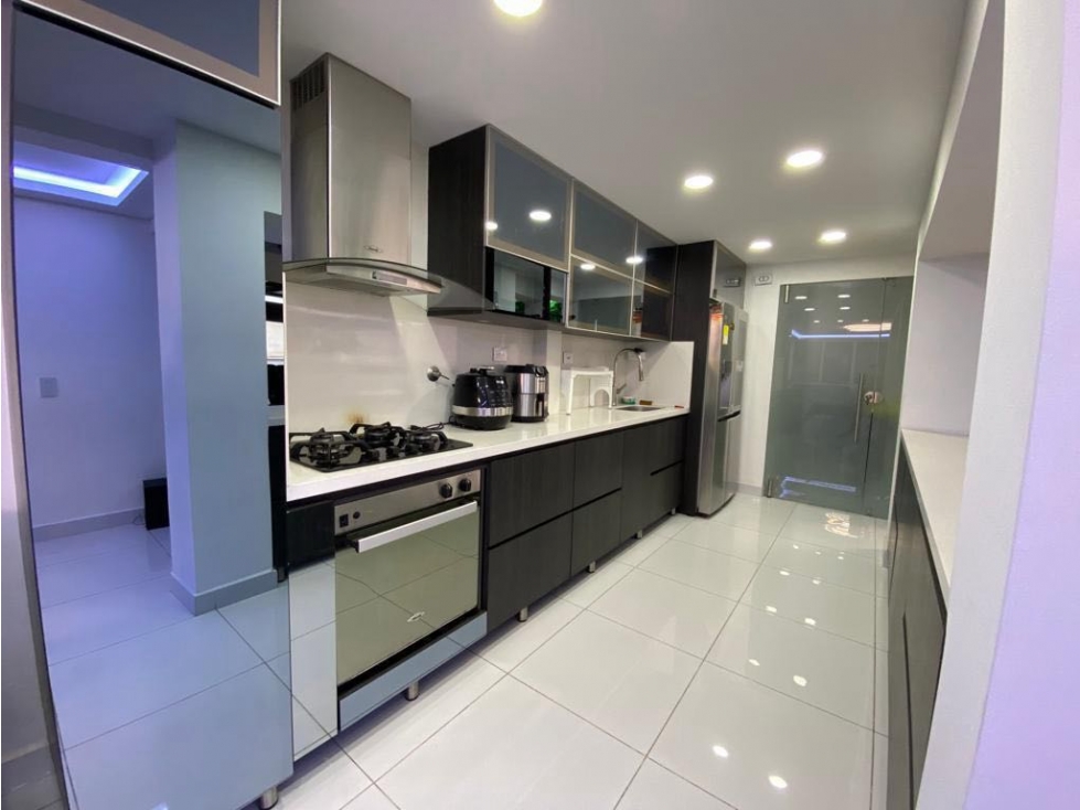 Apartamento para la Venta en Laureles Licencia Corta — foto 5