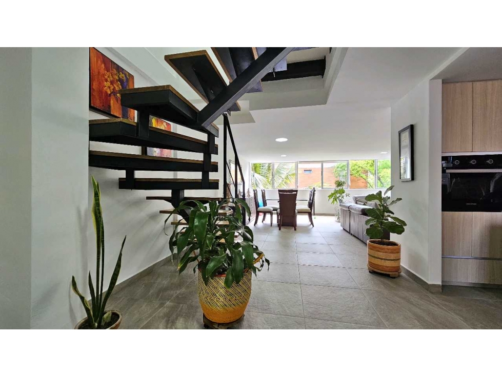 Apartamento Dúplex Remodelado de 117m² en Venta | Villa de Aburrá — foto 3