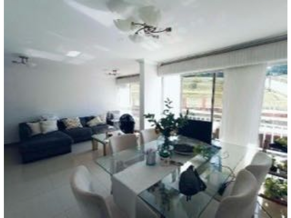 Apartamento en venta en miramar