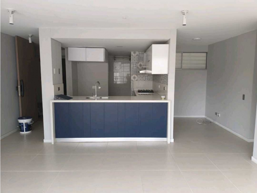 Apartamento en venta en norte de cali barrio menga remodelado moderno — foto 3